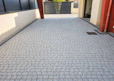 Cour en paves granit a Bourg en Bresse