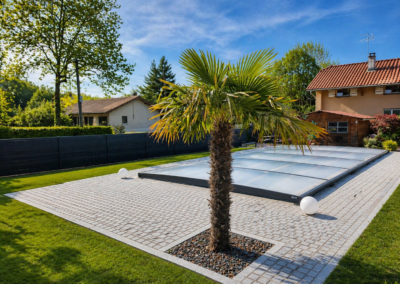 Plage de piscine en paves en granit